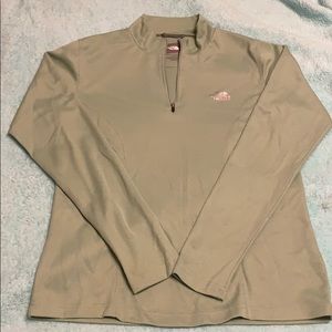 North Face 1/2 zip vapor wick pullover
